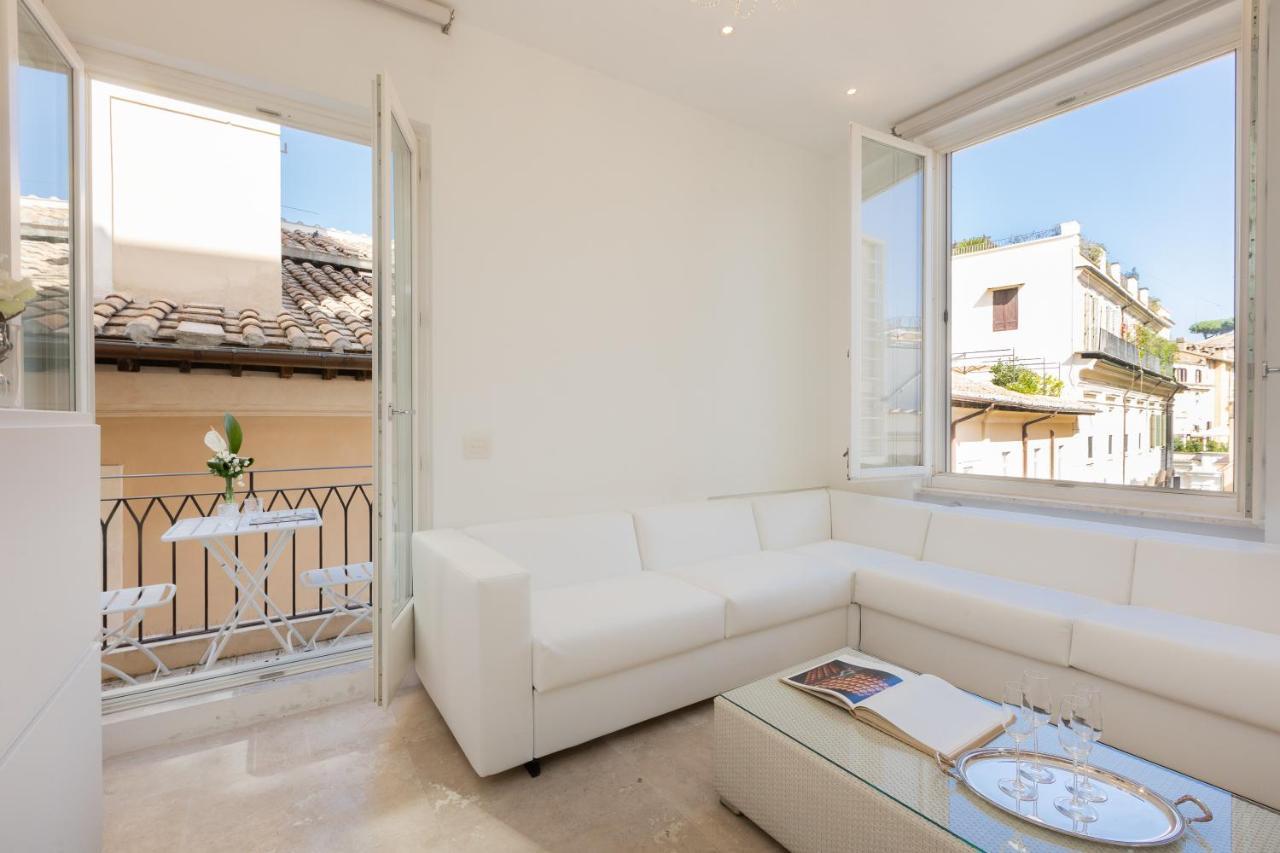 Apartment Amazing Piazza Venezia With Jacuzzi And Terrace Rom