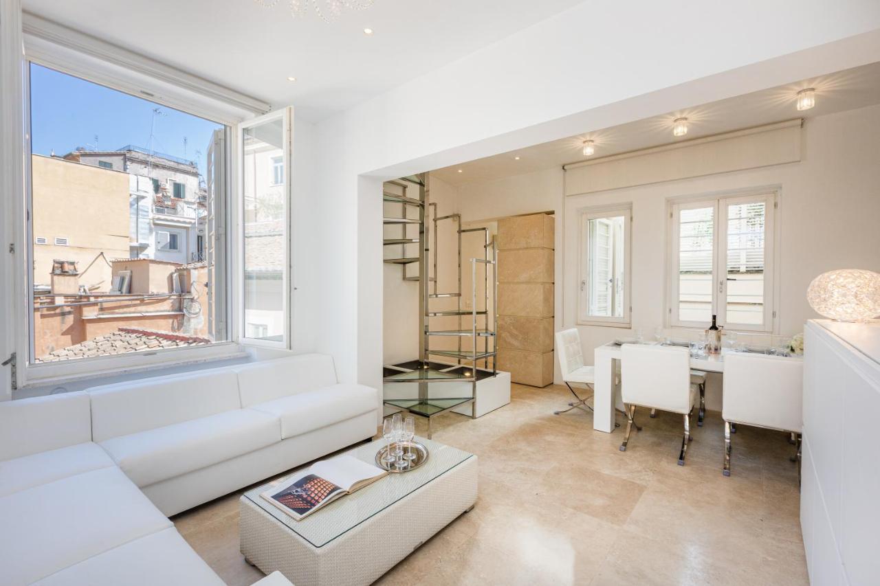 Amazing Piazza Venezia With Jacuzzi And Terrace * Rom