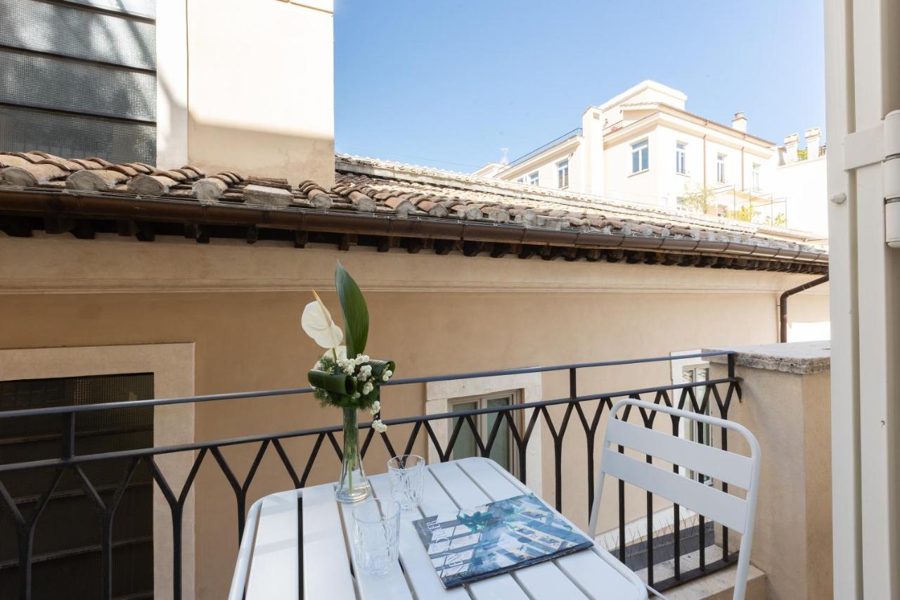 Apartment Amazing Piazza Venezia With Jacuzzi And Terrace Rom