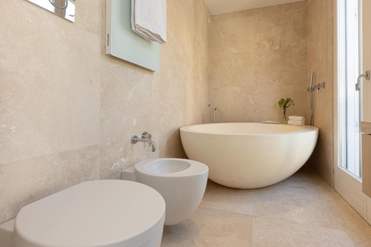 Amazing Piazza Venezia With Jacuzzi And Terrace Apartment *